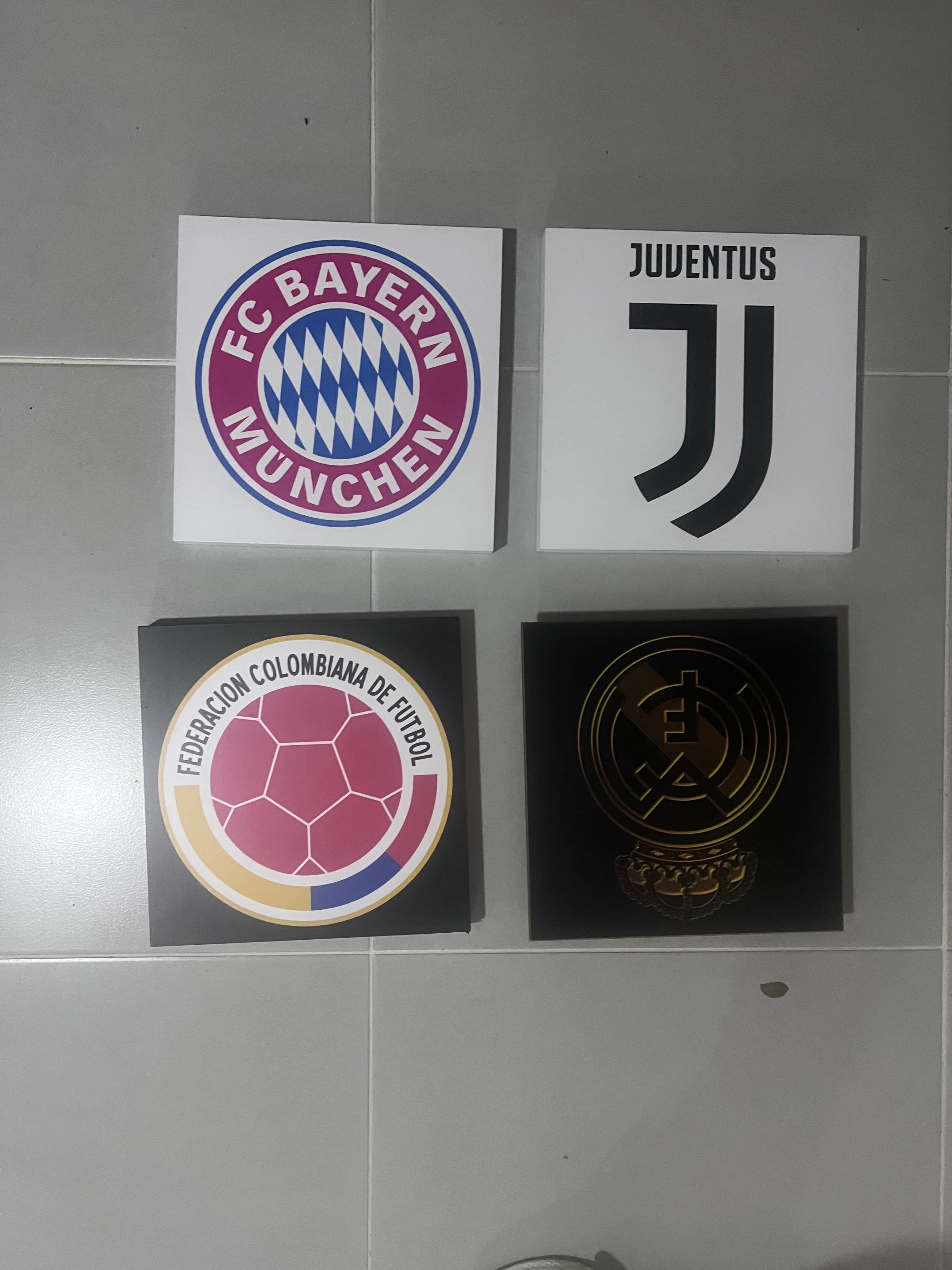 imagen de producto Cuadros escudos fútbol